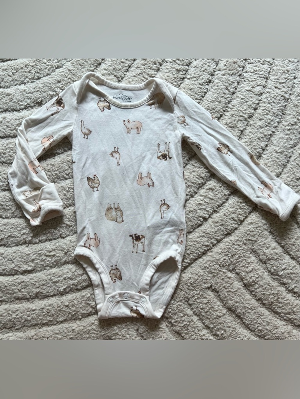 Purely Soft™ by Carters 6-9 Month Long-Sleeve Baby Bodysuit and Matching Pant